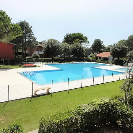 Apartman Modern Flat In A With Pool *
