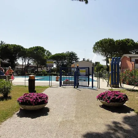 Apartman Modern Flat In A With Pool *