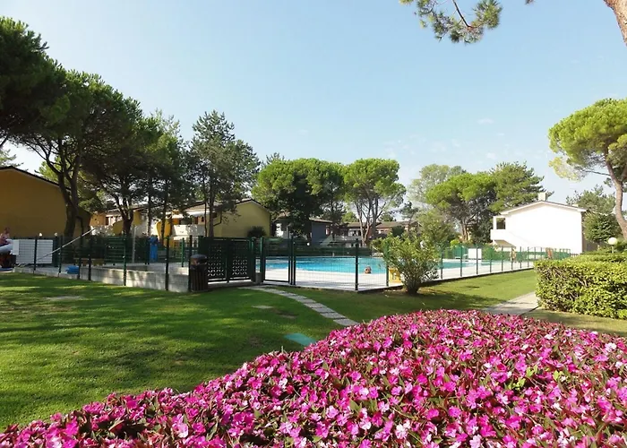 Apartment Modern Flat In A With Pool Bibione